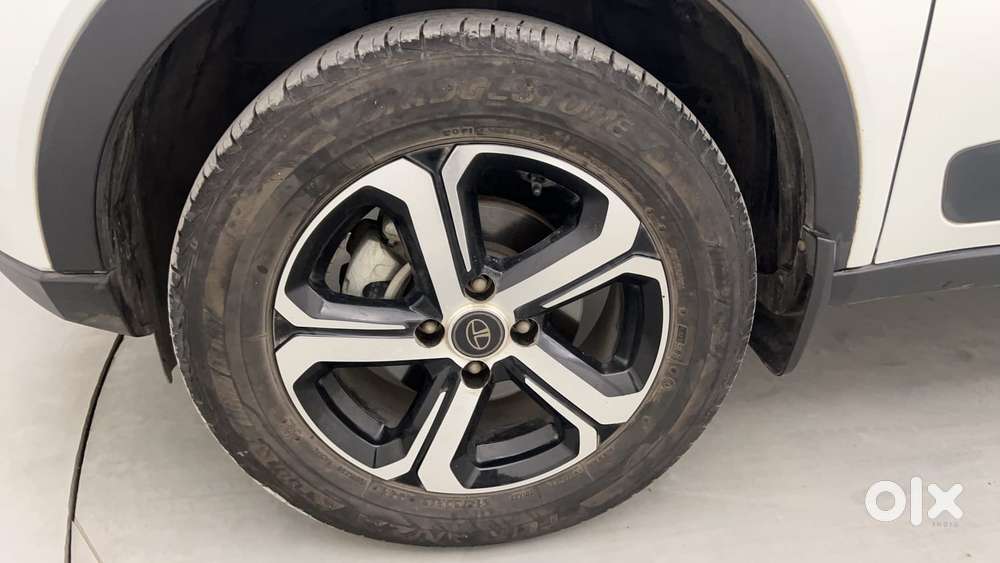 Tata Nexon 1.2 Revotron Xz Plus, 2023, Petrol