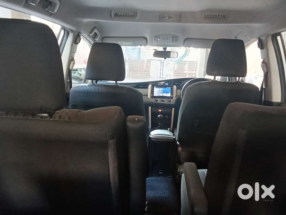 Toyota Innova Crysta 2.4 G Mt, 2022, Diesel