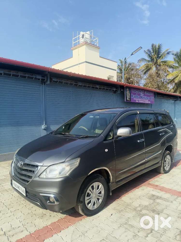Toyota Innova 2013 (g) Version