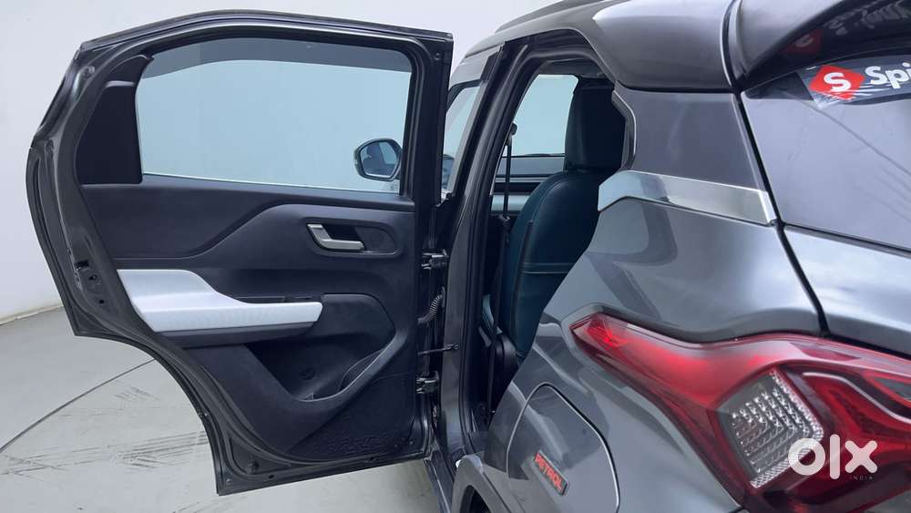 Tata Punch Creative Dual Tone Amt Sunroof, 2024, Petrol