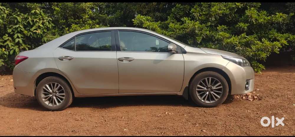 Toyota Corolla Altis 2014