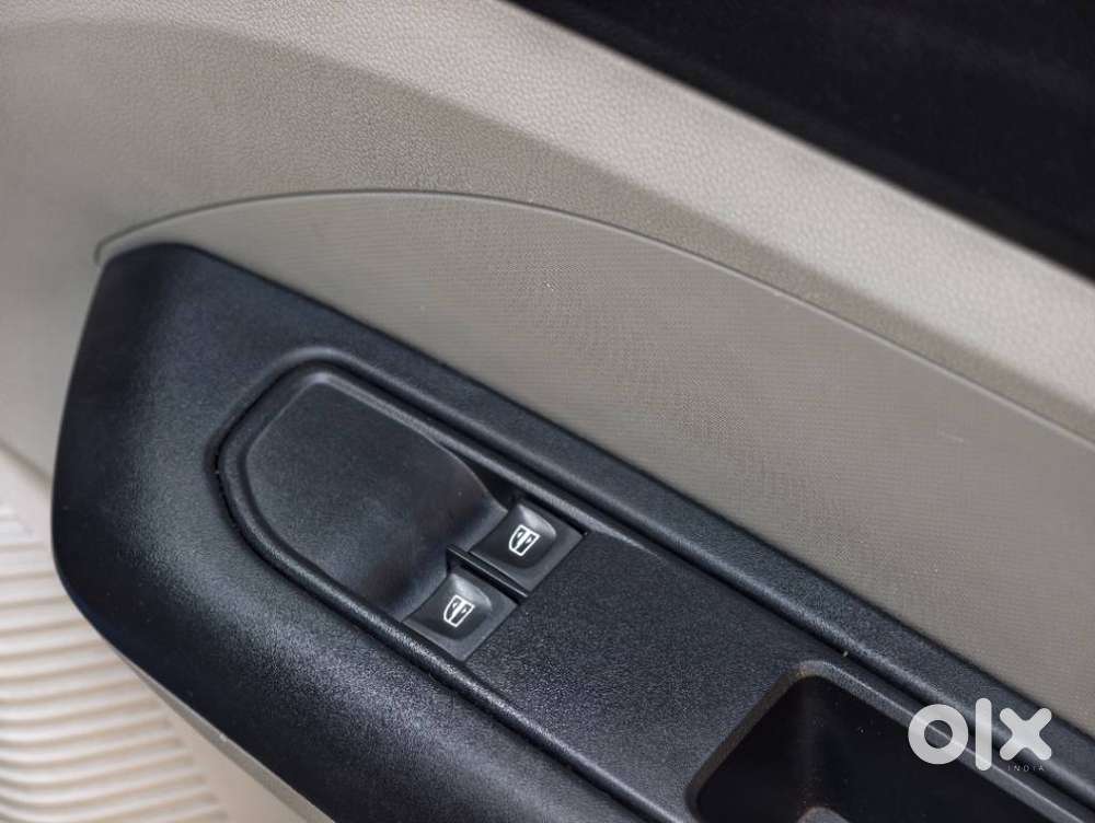 Renault Triber 1.0 Rxe, 2021, Petrol
