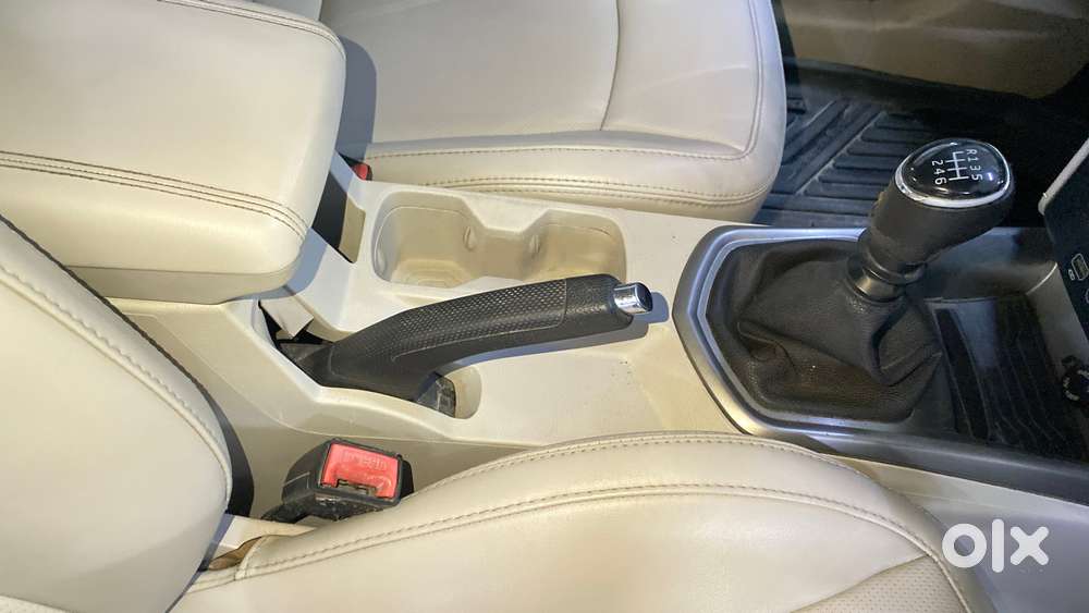 Mahindra Xuv300 W8 Option, 2022, Petrol