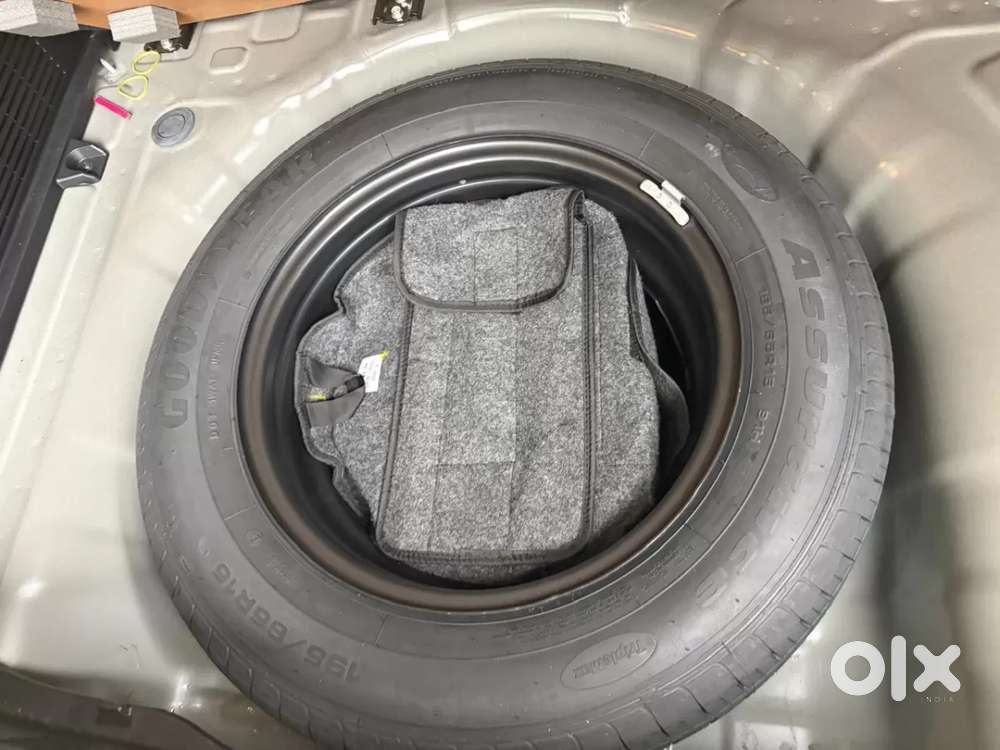 Kia Sonet Htx D, 2023, Petrol