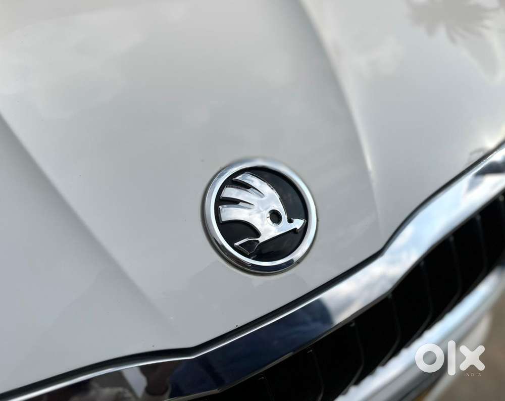 Skoda Slavia 1.0 Tsi Style At, 2024, Petrol