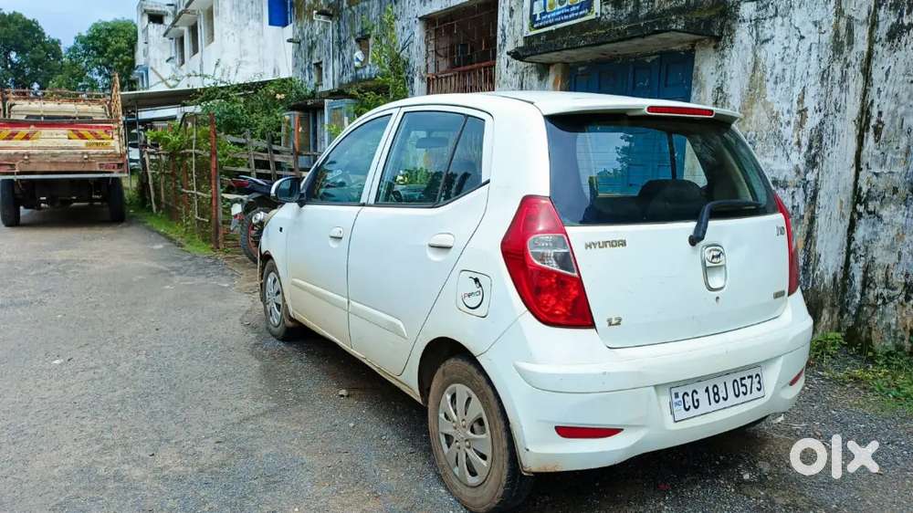 Hyundai Grand I10 Sportz 2013 Car