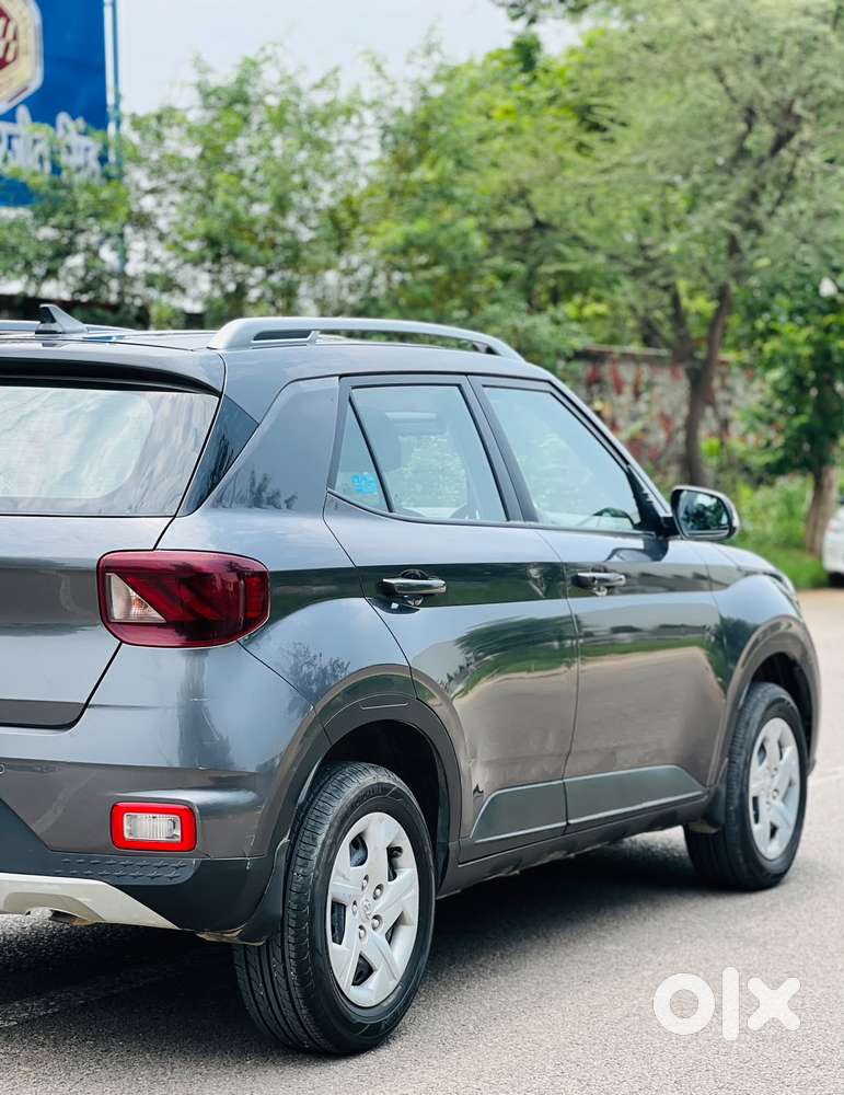 Hyundai Venue 1.2 S Plus, 2021, Petrol