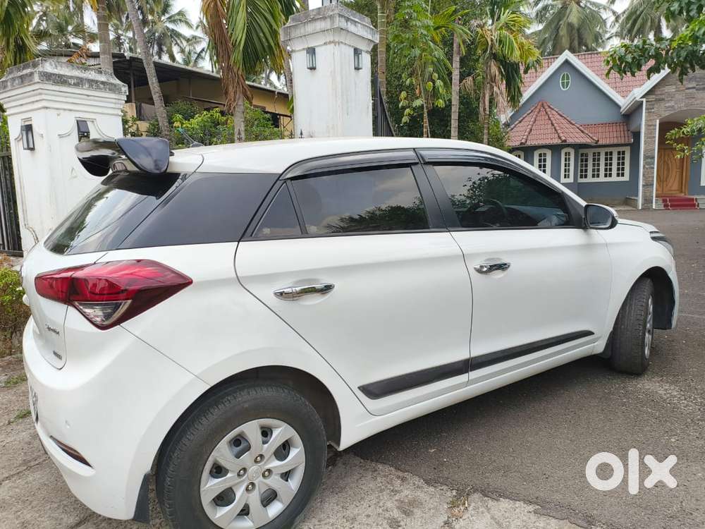 Hyundai Elite I20 Sportz (o) 1.2, 2015, Petrol