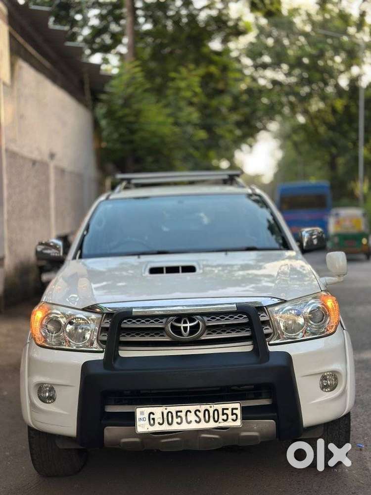 Toyota Fortuner, 2011, Diesel