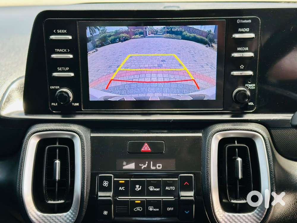 Kia Sonet, 2021, Petrol