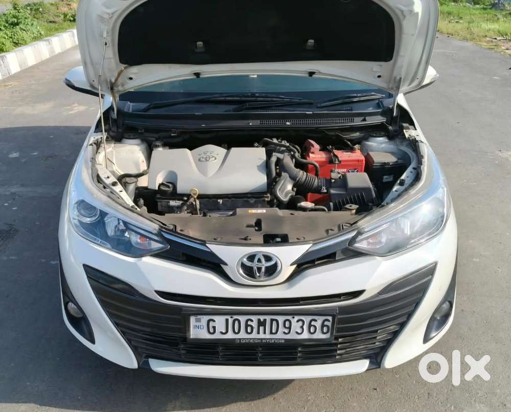 Toyota Yaris V Cvt, 2019, Petrol