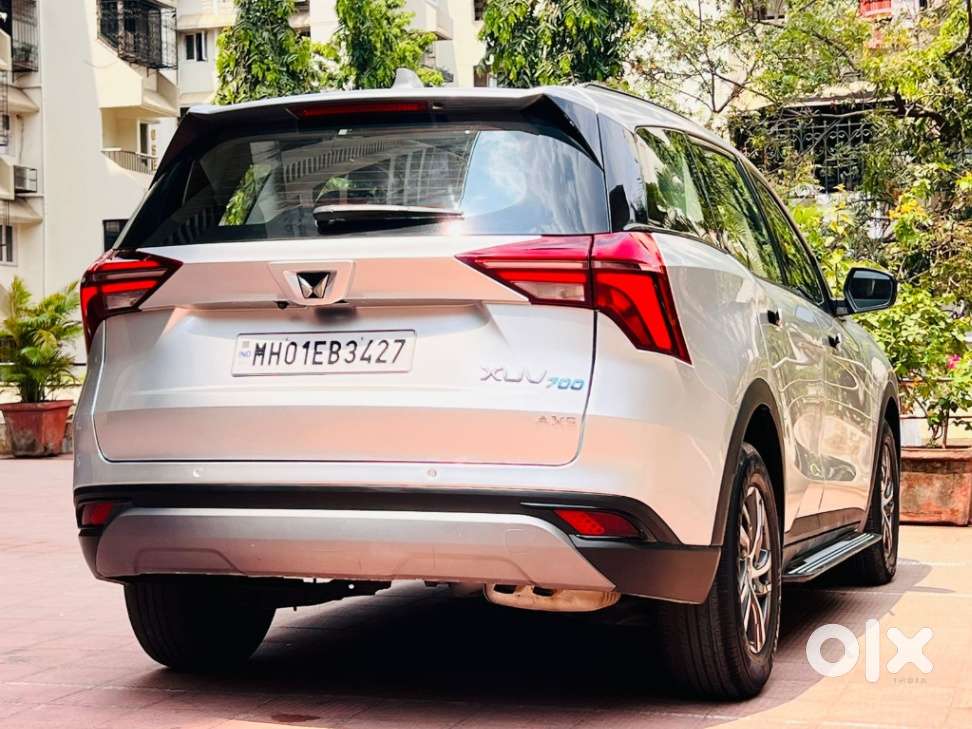 Mahindra Xuv700 Ax 5 Petrol Mt Str (e), 2022, Petrol