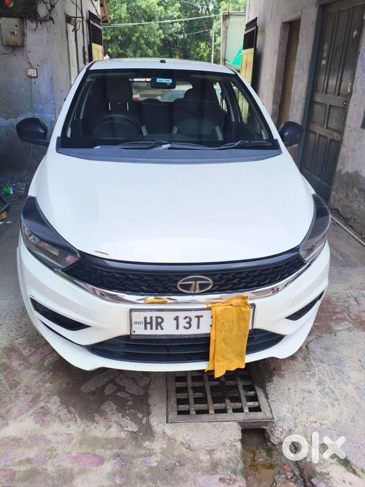 Tata Tiago Base Model Cng