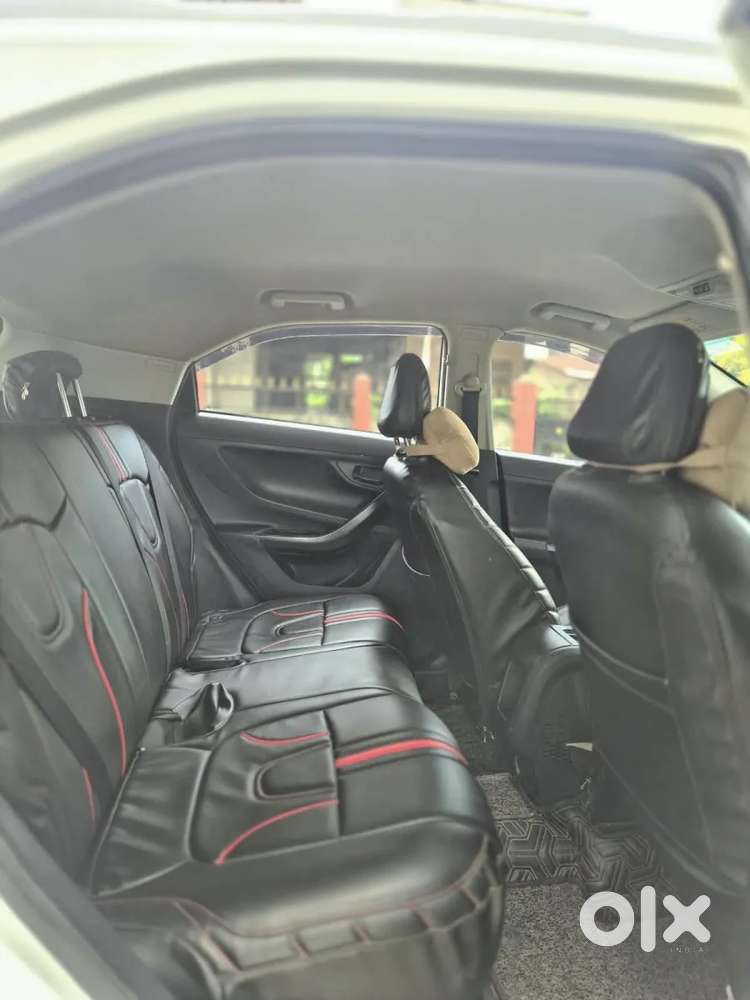 Tata Nexon Smart Plus1.2 Revotron Petrol 5 Mt, 2024, Petrol