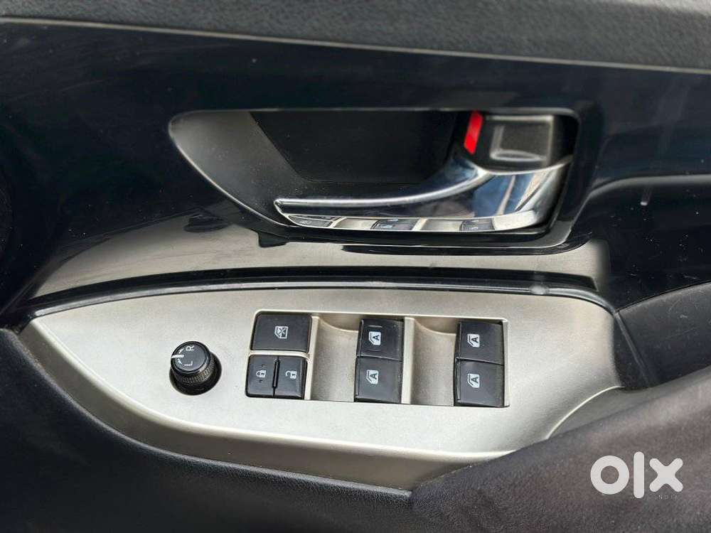 Toyota Innova Crysta 2.4 Vx Mt 8s, 2017, Diesel