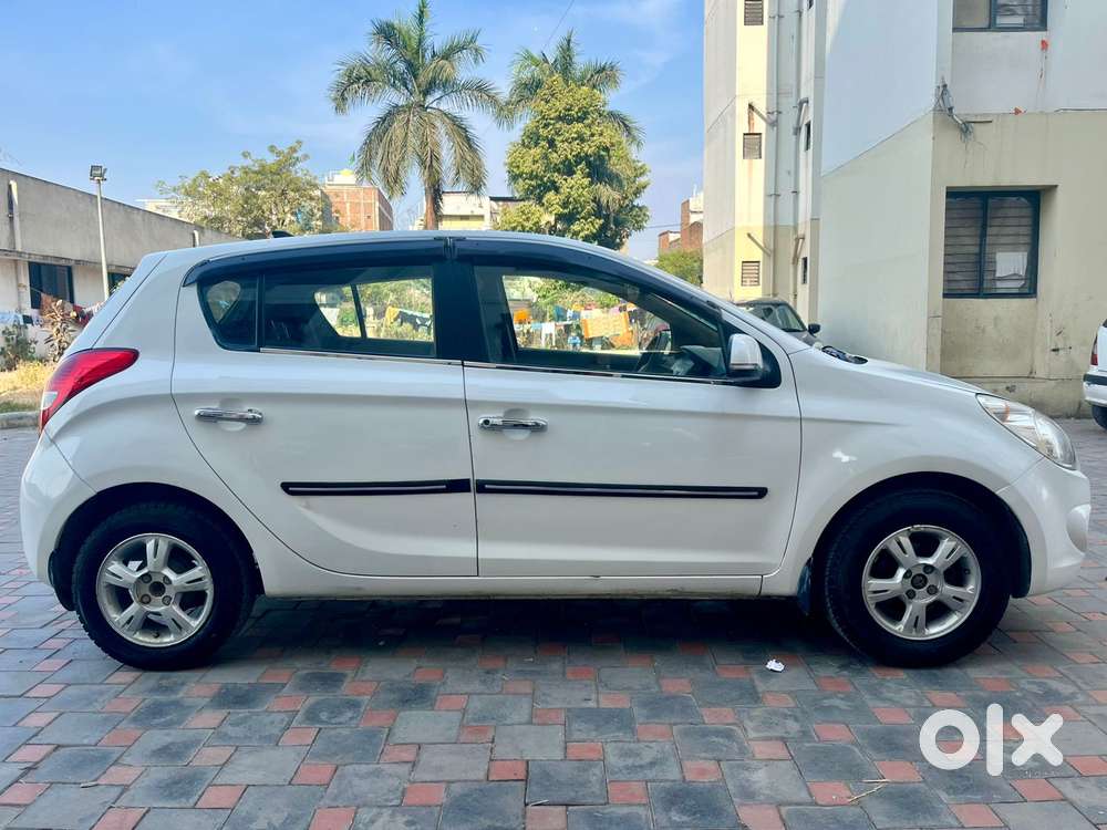 Hyundai I20 2010-2012 1.2 Sportz, 2011, Petrol