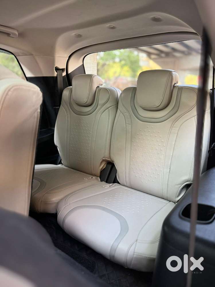 Mahindra Xuv700 2.2 Ax 5 Diesel At 7 Str, 2022, Diesel