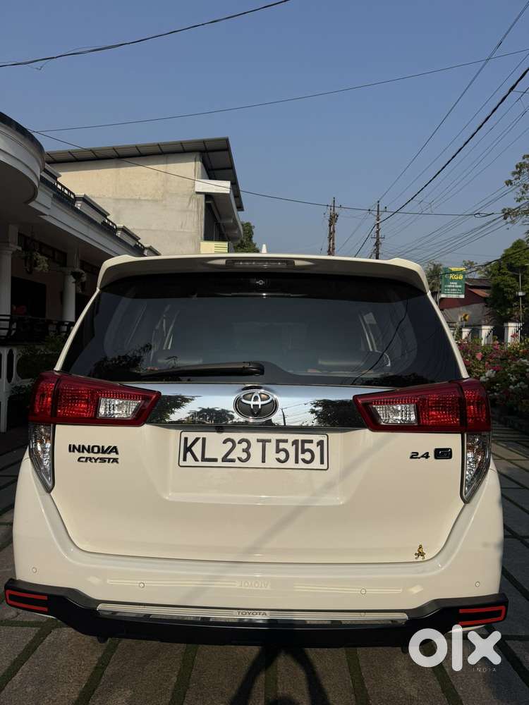 Toyota Innova Crysta 2.4 Gx Limited Edition At 8 Str, 2021, Diesel