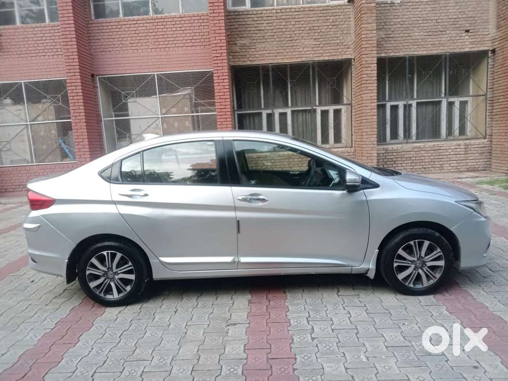 Honda City I-vtec V, 2018, Petrol
