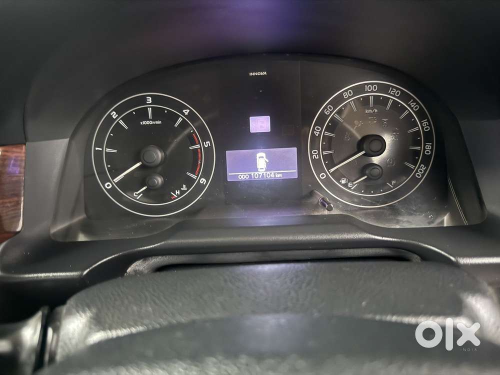 Toyota Innova Crysta 2.8 Gx At 8 Seater, 2018, Diesel