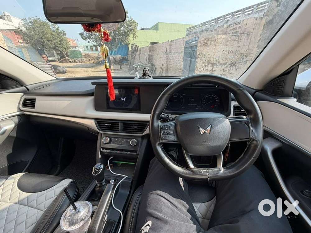 Mahindra  Genuine Alloys , Music System Upgraded