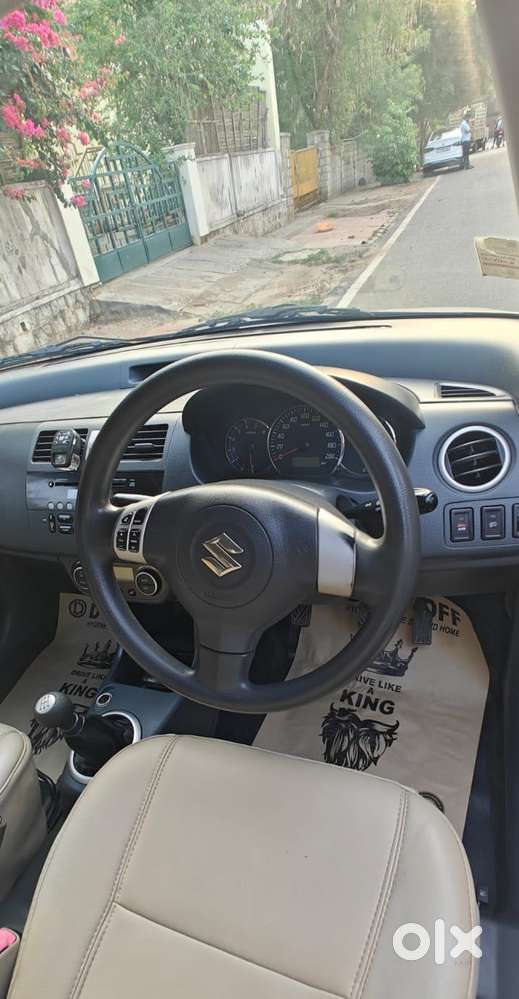 Maruti Suzuki Swift Dzire 1.2 Zxi Bsiv, 2011, Petrol