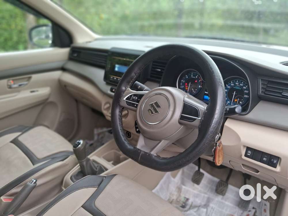 Maruti Suzuki Ertiga 1.5 Vxi, 2022, Petrol