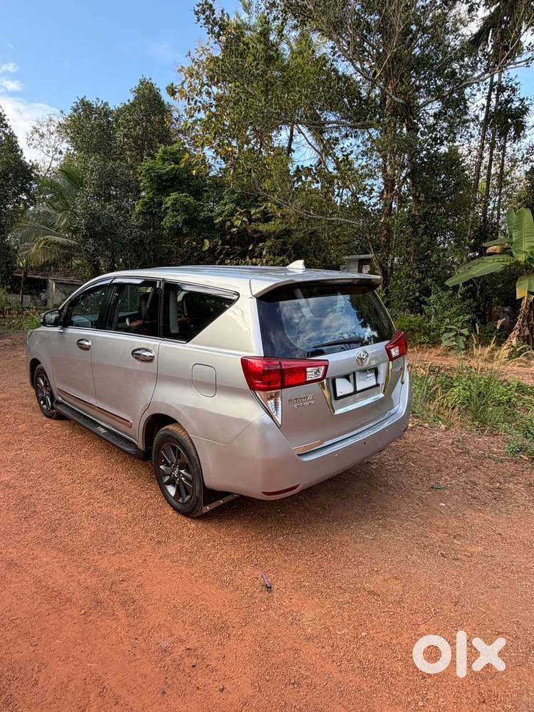 Toyota Innova Crysta 2018 Diesel Well Maintained