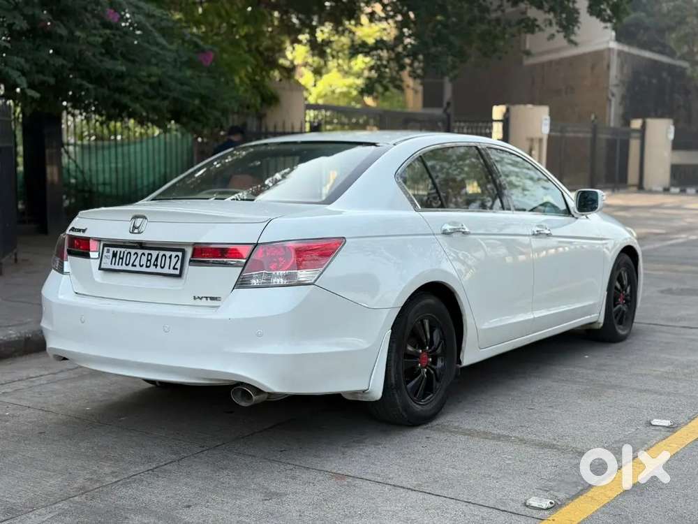 Honda Accord 2011 Petrol Well Maintained