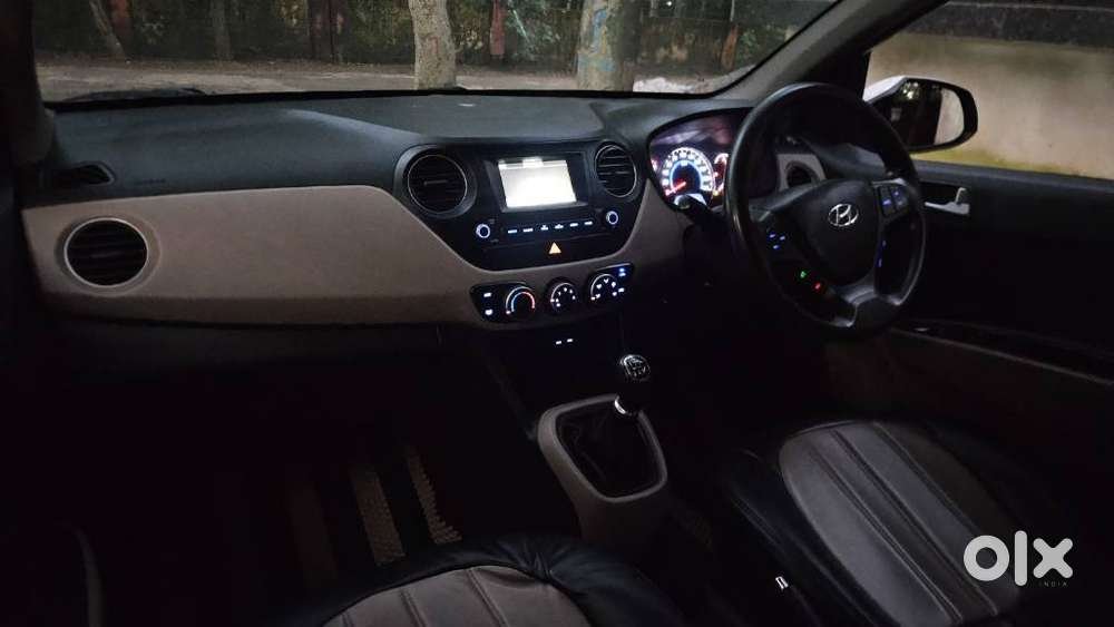 Hyundai Grand I10 Sportz, 2017, Petrol