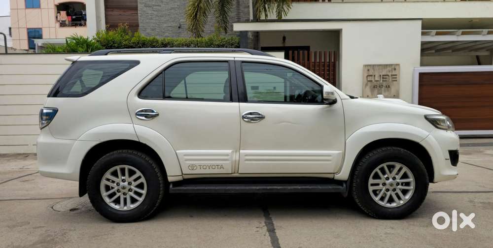 Toyota Fortuner 2011-2016 4x2 Manual, 2014, Diesel