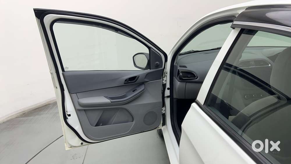 Tata Tigor Xm, 2023, Petrol