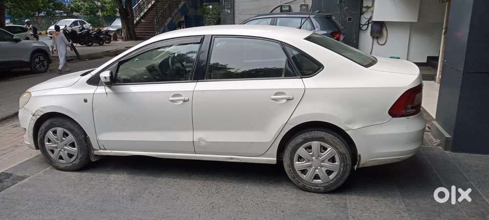 Skoda Rapid 1.6 Mpi Ambition Plus, 2012, Petrol