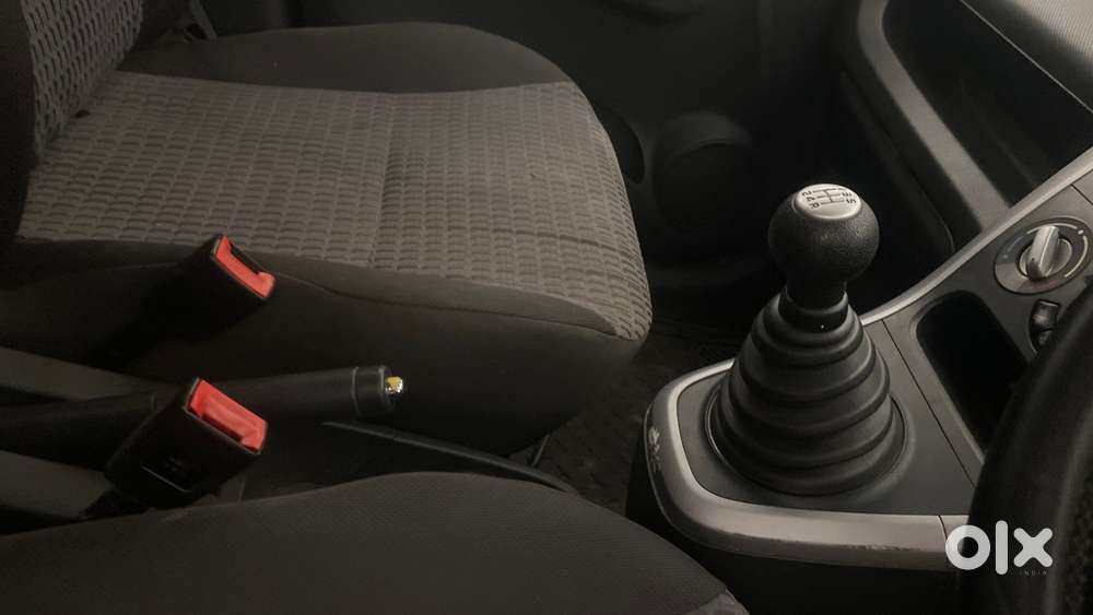 Maruti Suzuki Ritz Vxi, 2015, Petrol