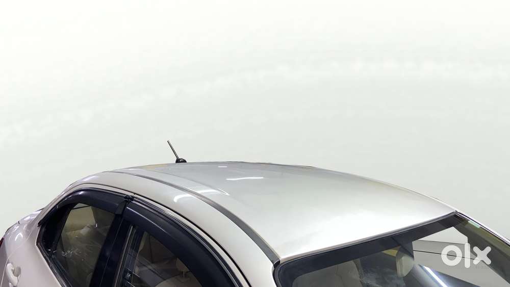 Maruti Suzuki Swift Dzire Zdi + Amt, 2017, Diesel