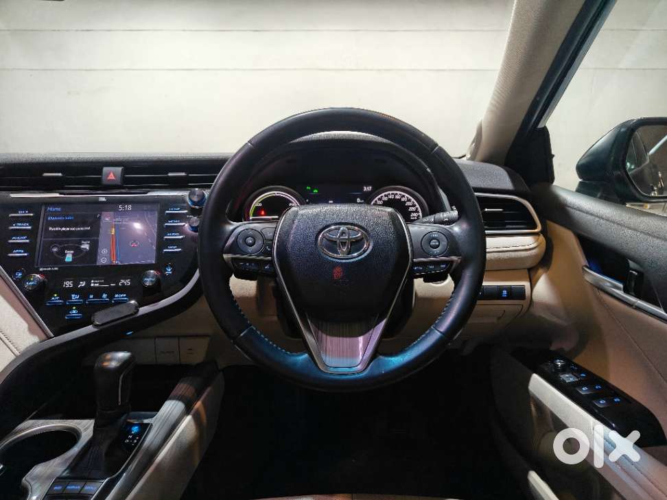 Toyota Camry Hybrid, 2020, Petrol