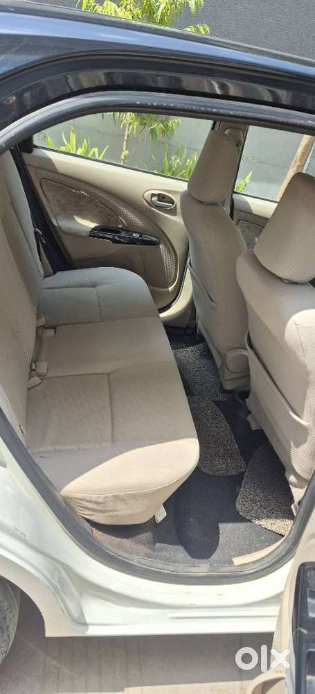 Toyota Etios Liva 1.4 Vxd Dual Tone, 2017, Diesel