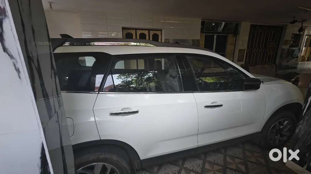 Tata Safari 2021 Diesel 65388 Km Driven