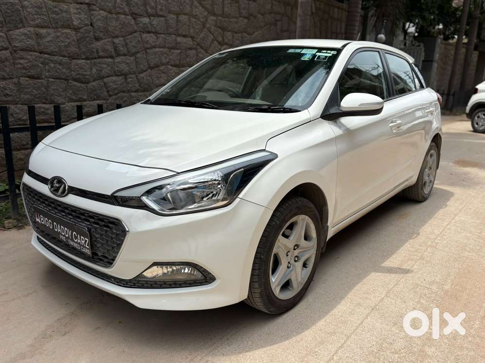 Hyundai I20 Petrol Asta, 2017, Petrol