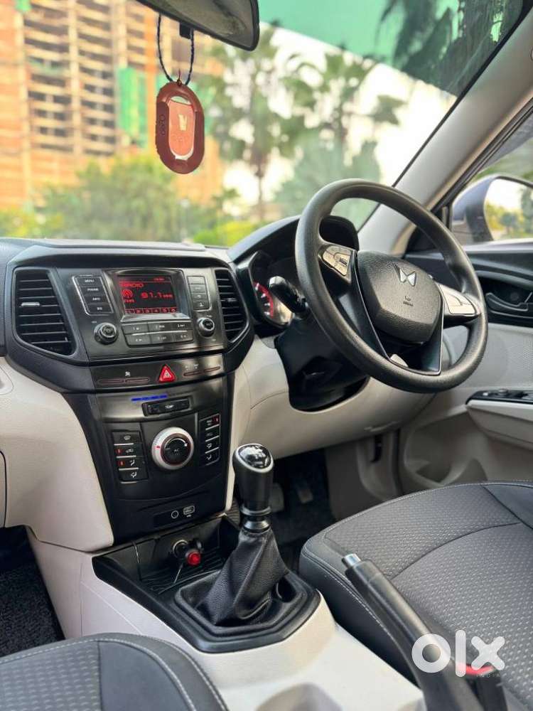 Mahindra Xuv300 W6, 2023, Petrol