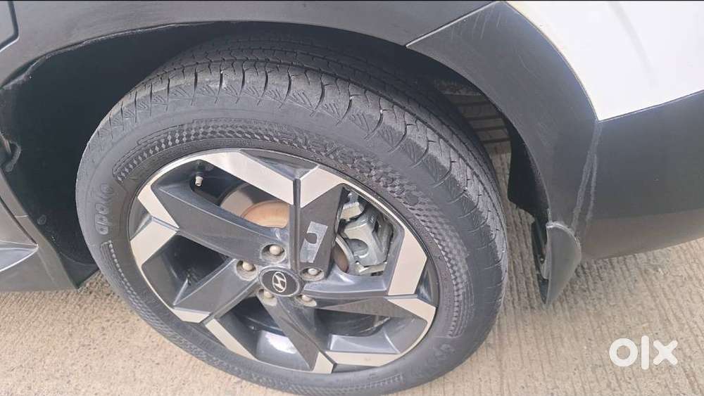 Hyundai Alcazar Signature (o) 7 Seater 1.5 Diesel At Adventure Dual ..