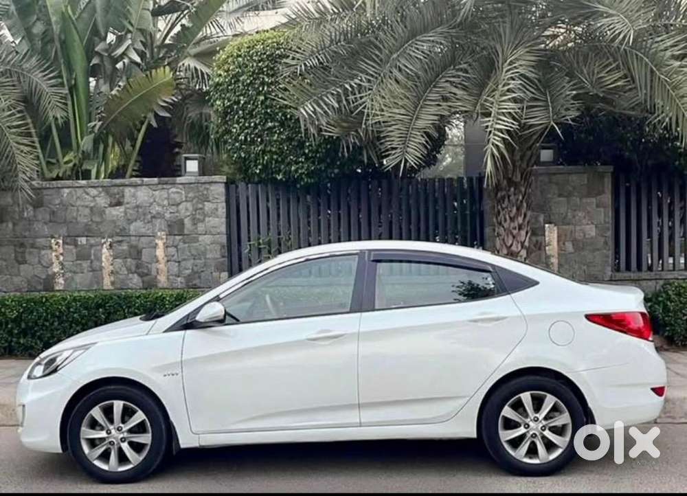 Hyundai Fluidic Verna 1.6 Vtvt Sx, 2014, Petrol