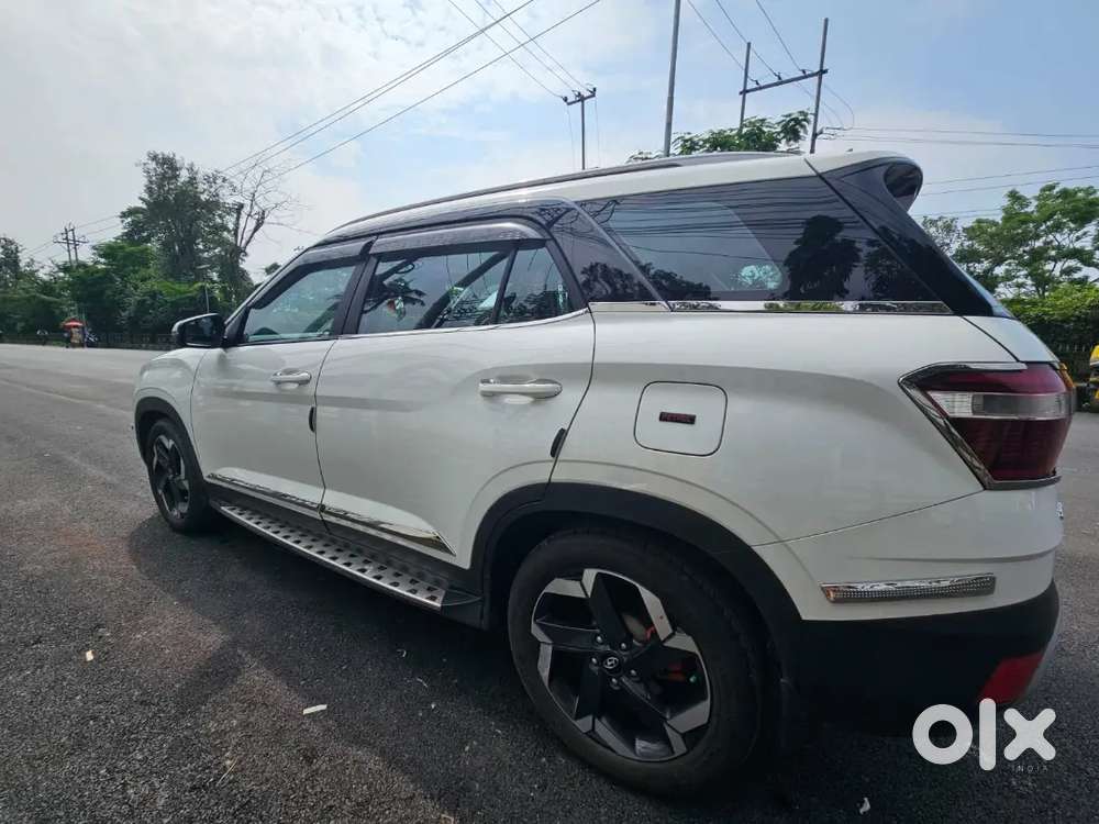 Hyundai Alcazar 2023 Petrol Well Maintained