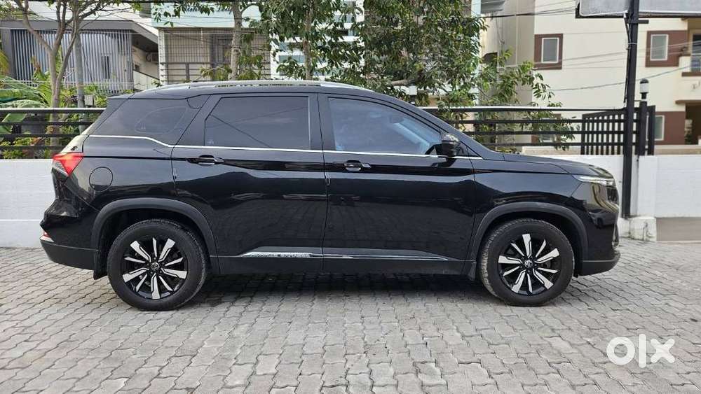 Mg Hector Plus Sharp Pro 1.5 Turbo Petrol 6 Str Dual Tone, 2020, Pet..