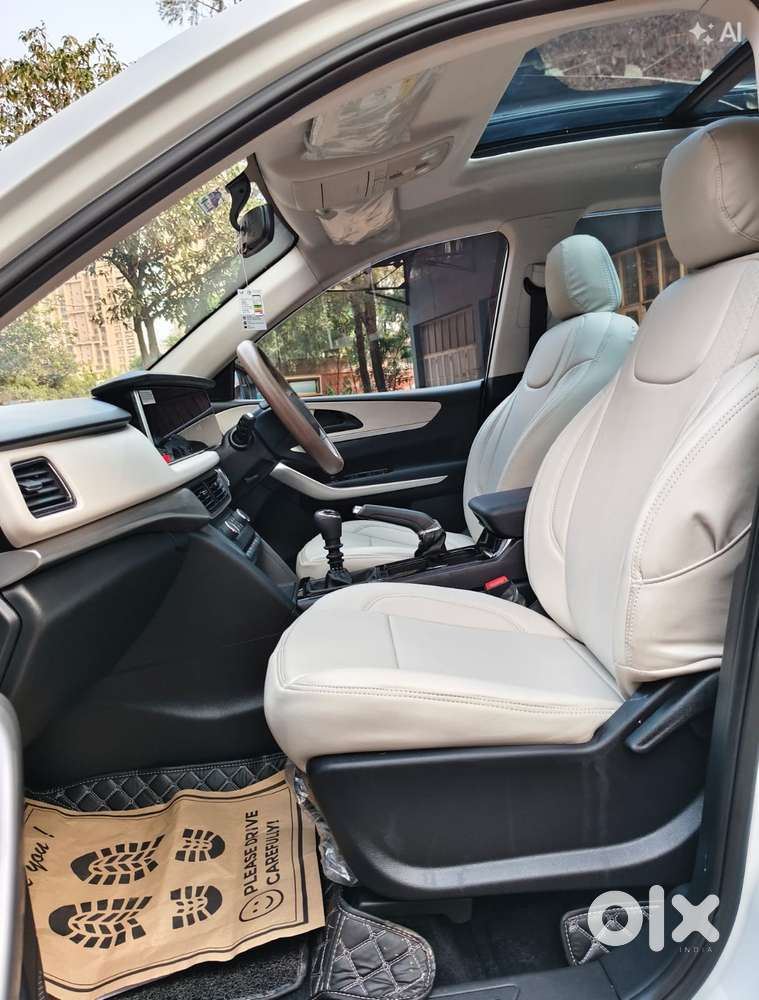 Mahindra Xuv700 2.2 Ax 5 Diesel Mt 7 Str, 2025, Diesel
