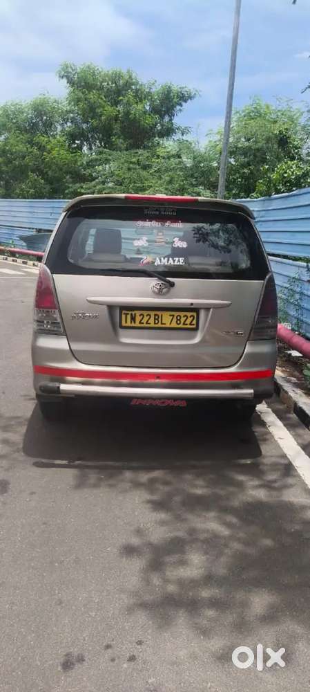Toyota Innova Diesel 2010 Variant