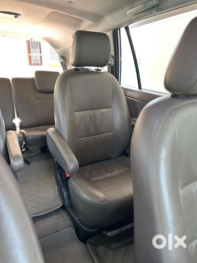 Toyota Innova 2015 Diesel 34500 Km Driven