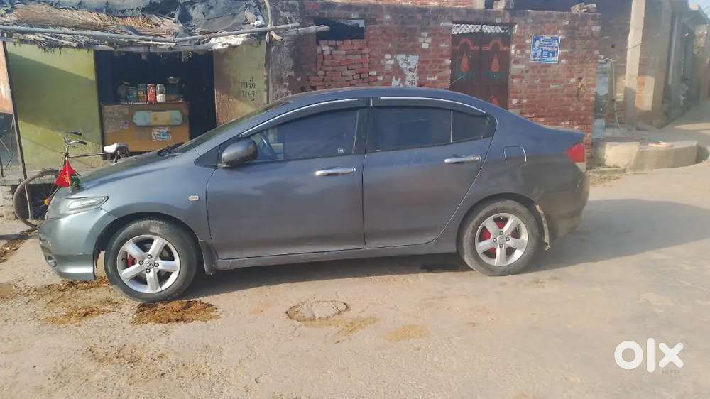 Honda City 2010 Cng & Hybrids 220000 Km Driven