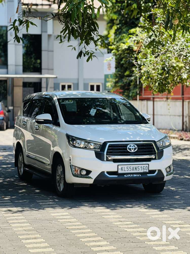 Toyota Innova Crysta 2.4 G Mt, 2017, Diesel