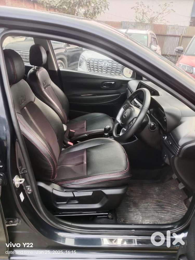 Hyundai I20 Asta (o) 1.2 Mt, 2022, Petrol